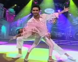 Besides being an actor, he is also a trained dancer who started giving dance performances when he was just seven years old. He also worked with popula